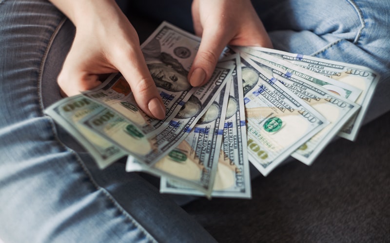 その場での現金支払いイメージ