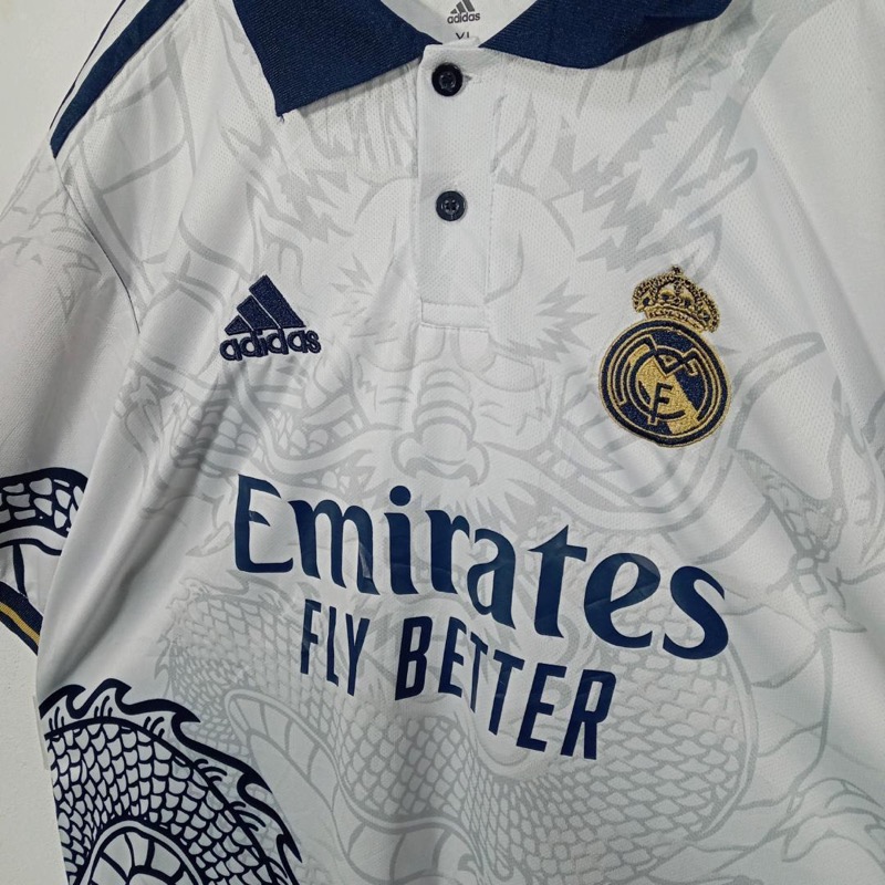 限定デザインのサッカーユニフォーム(まとめて査定の対象例)